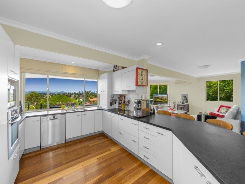 12 Buckland Street, Holland Park West QLD 4121