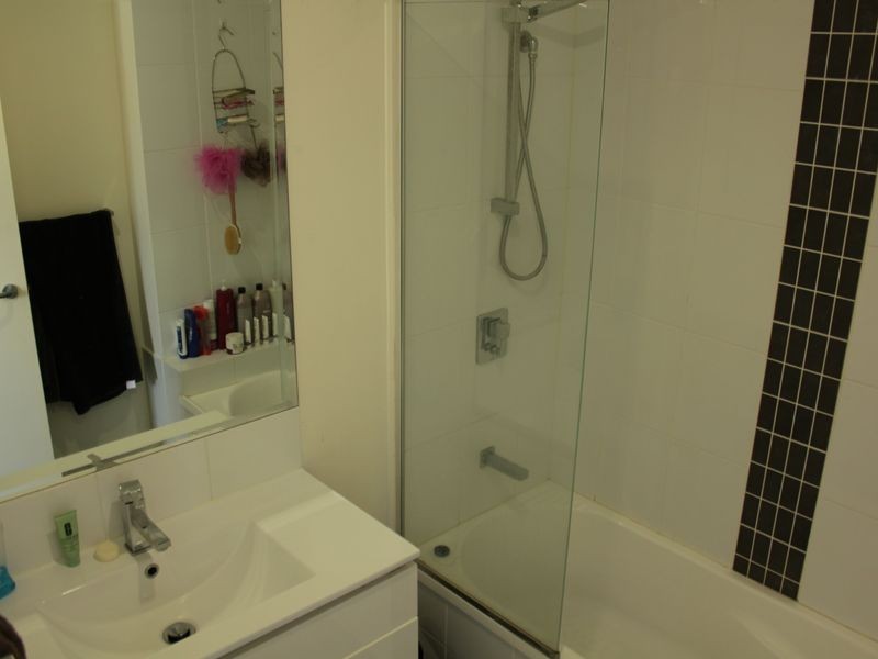 8/20 Preston, Carina QLD 4152