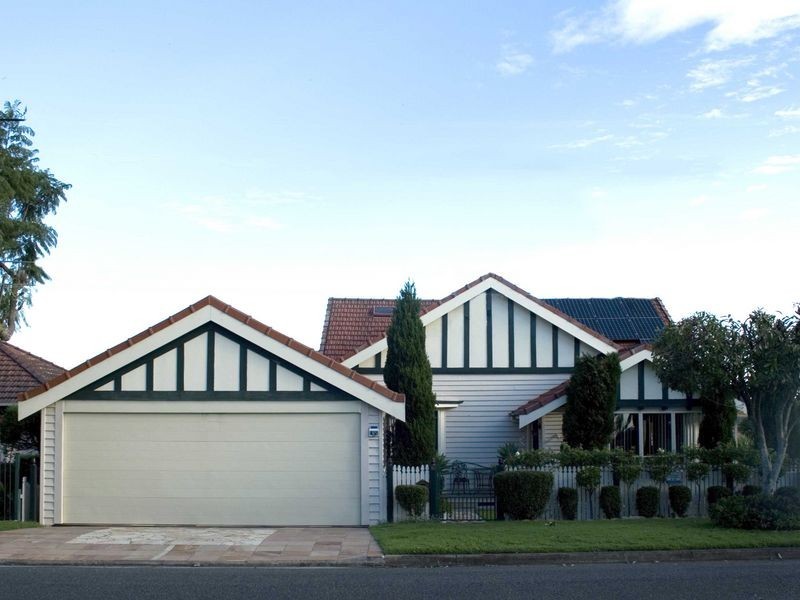 35 Percival Terrace, Holland Park QLD 4121