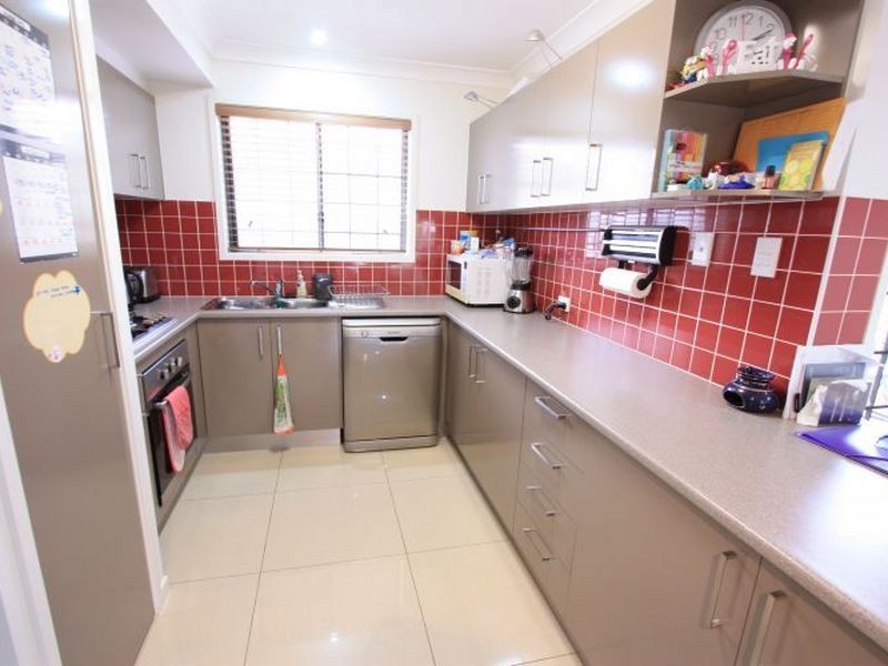 5/8 Charnwood St, Sunnybank Hills QLD 4109