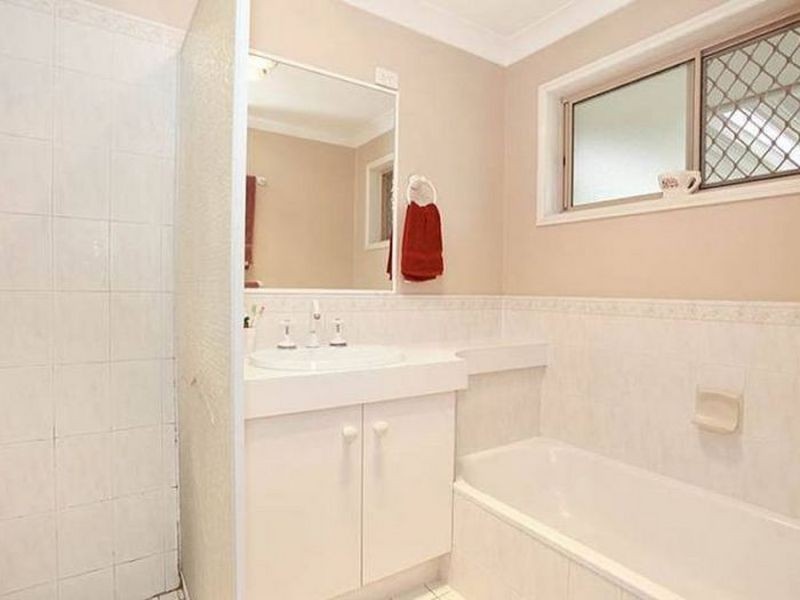 259 Cracknell Road, Tarragindi QLD 4121