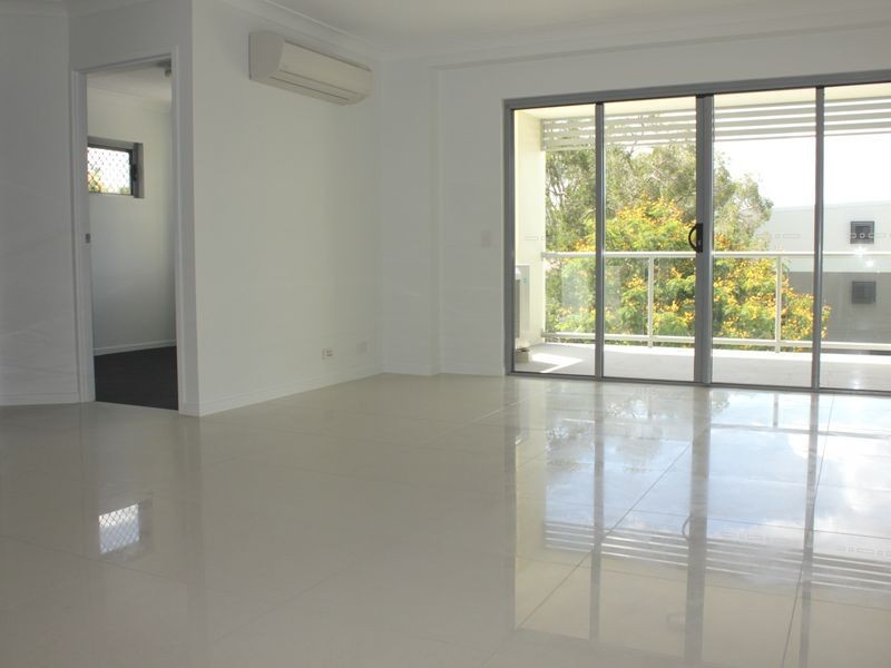 1/143 Cavendish Road, Coorparoo QLD 4151