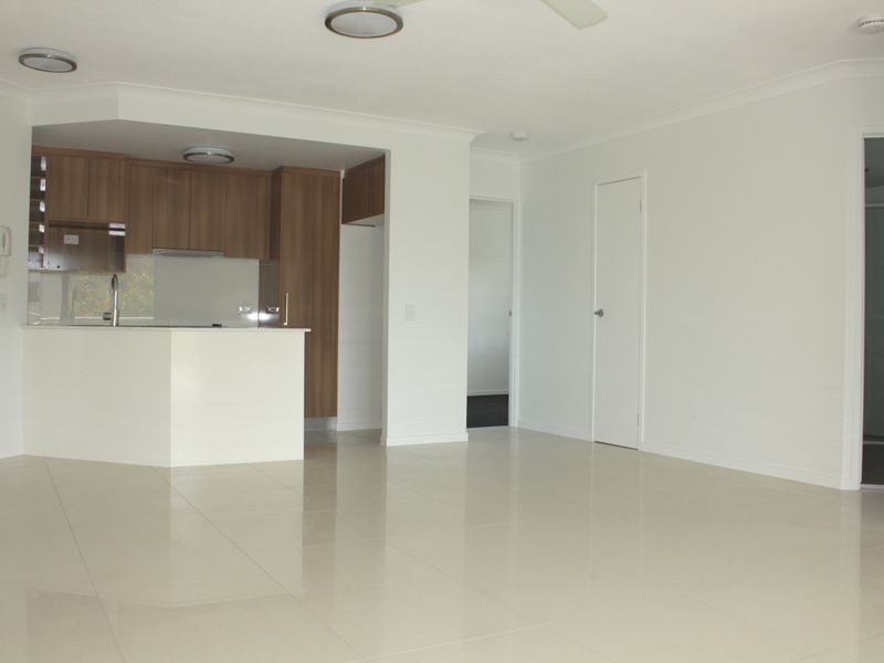 1/143 Cavendish Road, Coorparoo QLD 4151