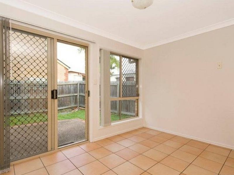 2/37 Birdwood Road, Holland Park West QLD 4121