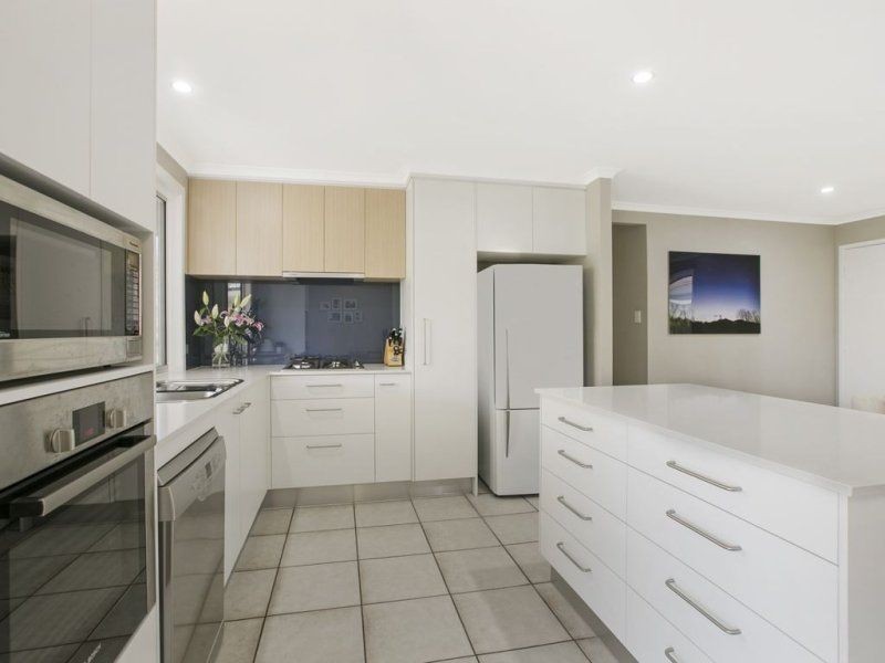 82 Kallista Rd, Rochedale South QLD 4123