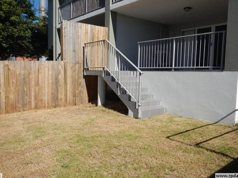 3/12 Hedges Street, Sherwood QLD 4075