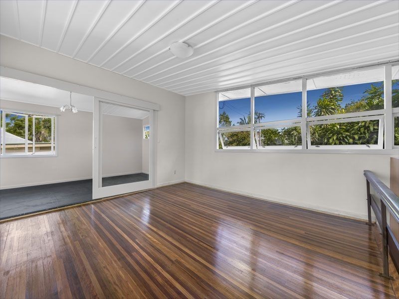 52 Stanley Road, Camp Hill QLD 4152