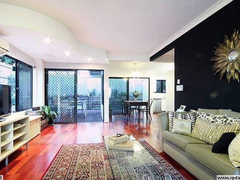 9/74 Kent Street, New Farm QLD 4005