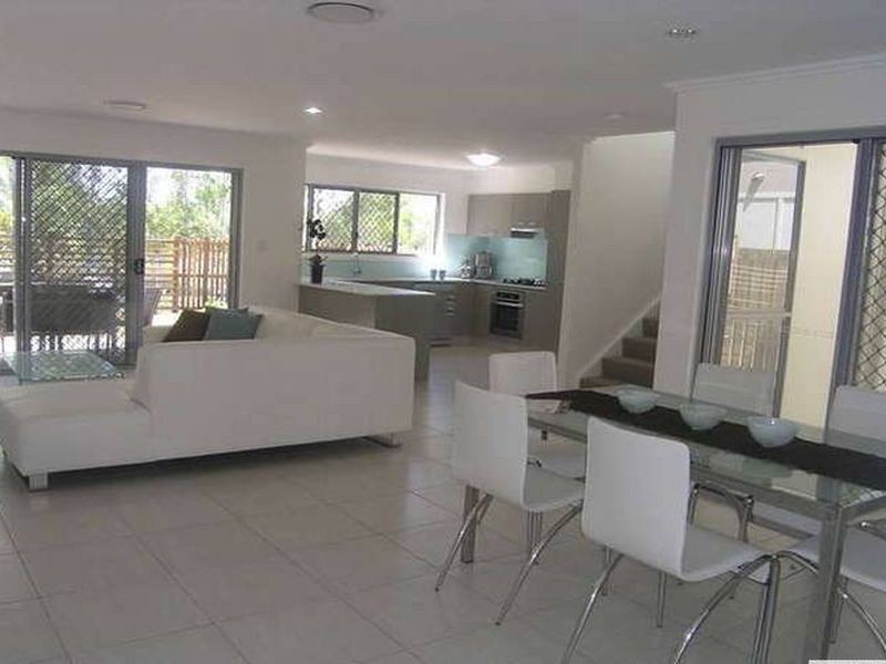 23/20 Preston, Carina QLD 4152