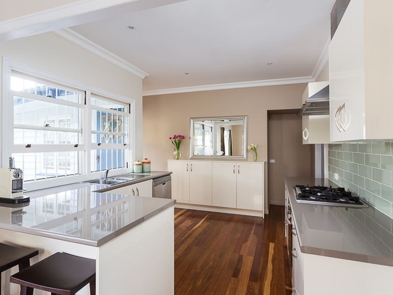 11 Coonara Street, Holland Park QLD 4121