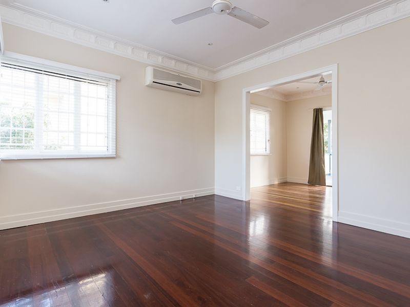 11 Coonara Street, Holland Park QLD 4121