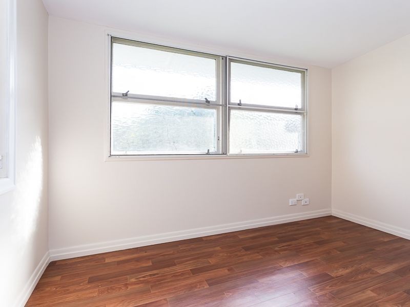 11 Coonara Street, Holland Park QLD 4121