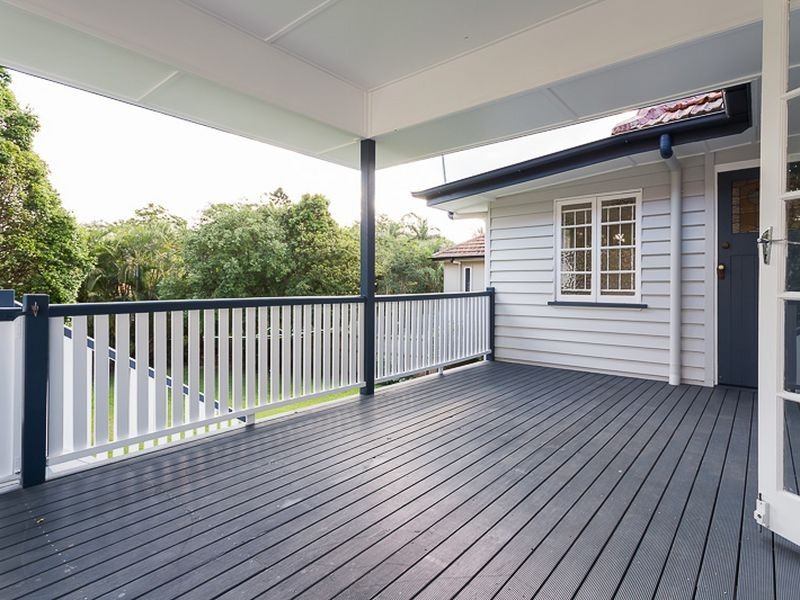 11 Coonara Street, Holland Park QLD 4121