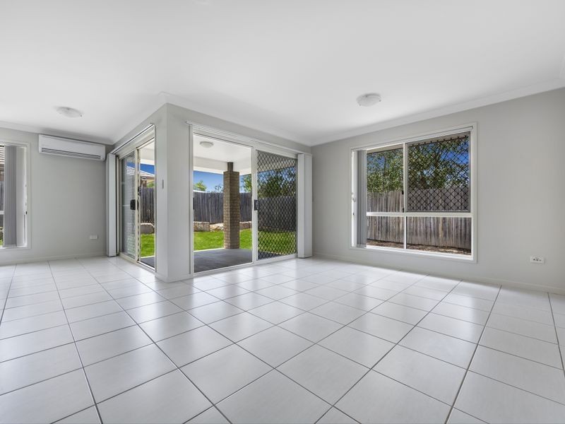 5 Gordon Drive, Bellbird Park QLD 4300