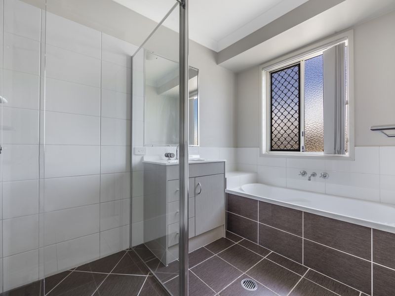 5 Gordon Drive, Bellbird Park QLD 4300