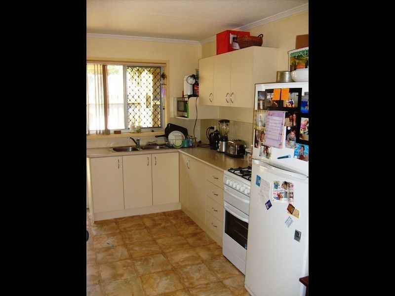 3/56 Macaulay St, Coorparoo QLD 4151