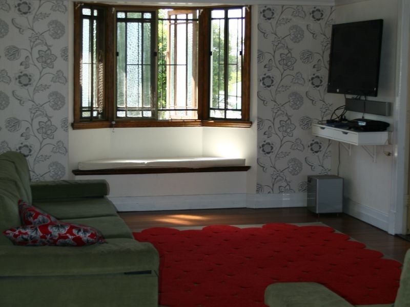 15 Burlington Street, Holland Park QLD 4121