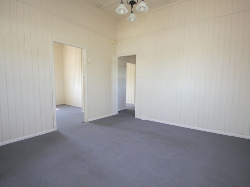 2/762 Logan Road, Holland Park QLD 4121