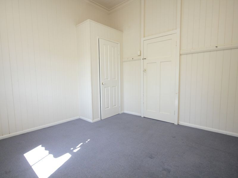 2/762 Logan Road, Holland Park QLD 4121