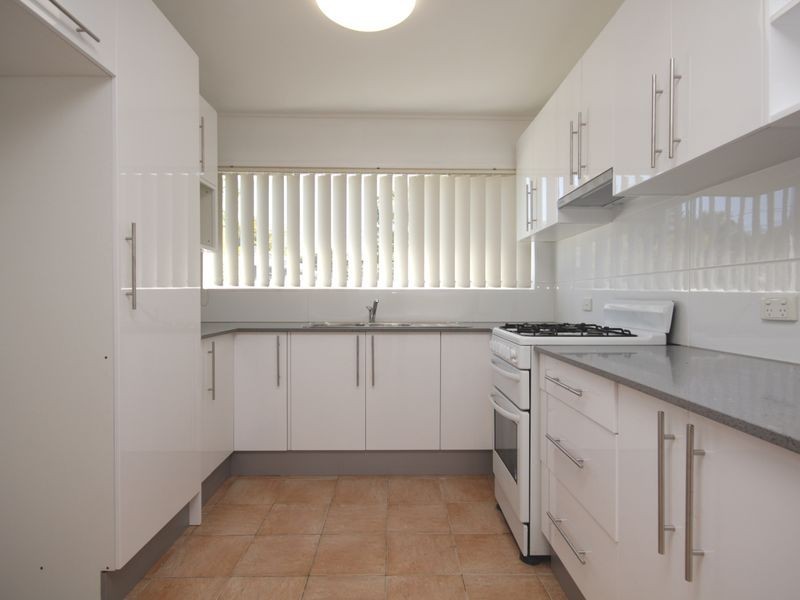 23 Arnold St, Holland Park QLD 4121