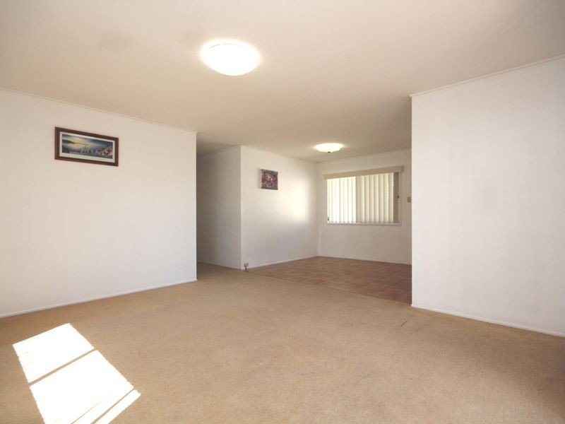 23 Arnold St, Holland Park QLD 4121