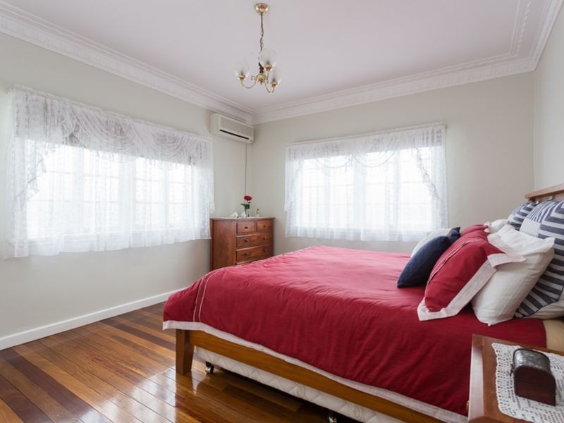 Balis St, Holland Park West QLD 4121