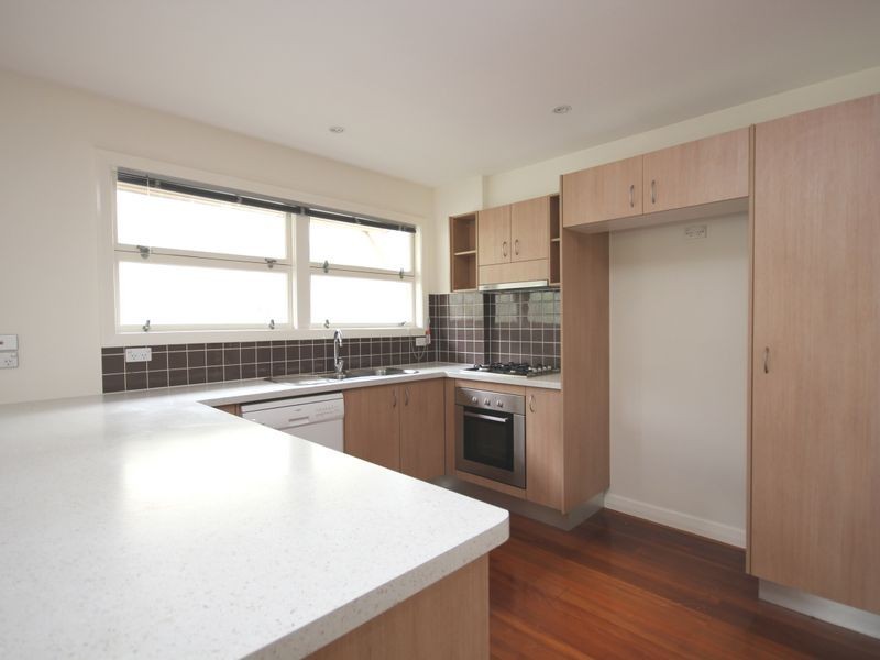 60 Sebring St, Holland Park West QLD 4121