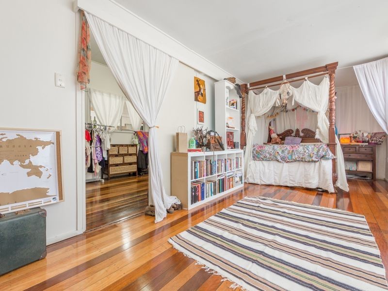 18 Nurstead St, Camp Hill QLD 4152