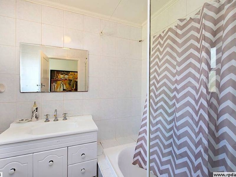 39 Mulsanne Street, Holland Park West QLD 4121