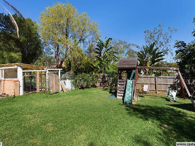 39 Mulsanne Street, Holland Park West QLD 4121