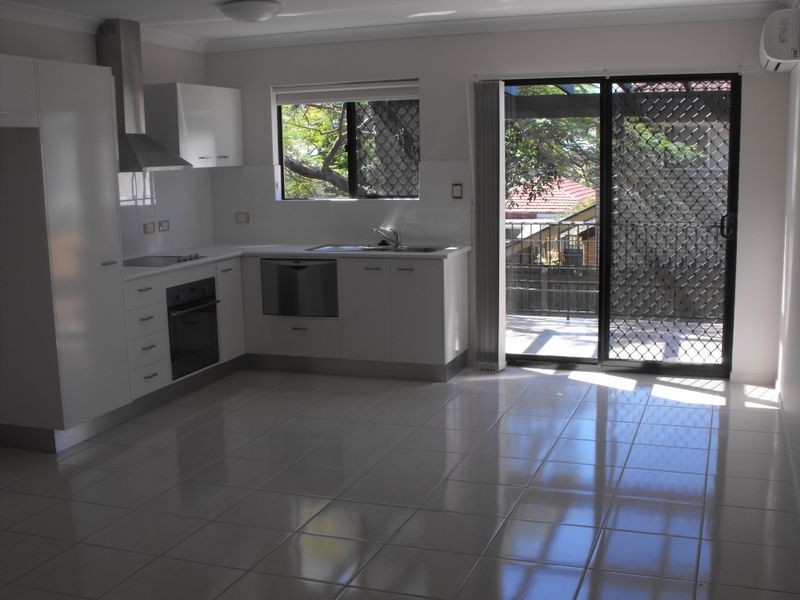 6/8 Cambridge St, Carina Heights QLD 4152