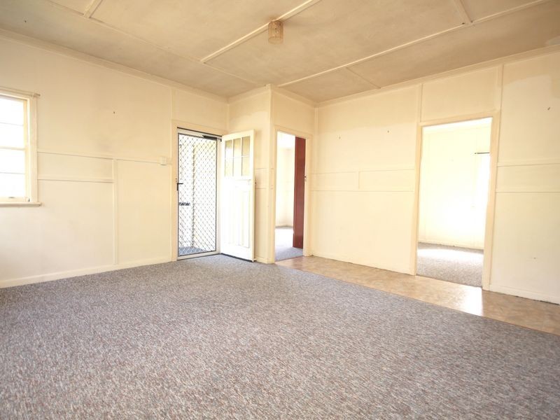 228 Beddoes Street, Holland Park QLD 4121