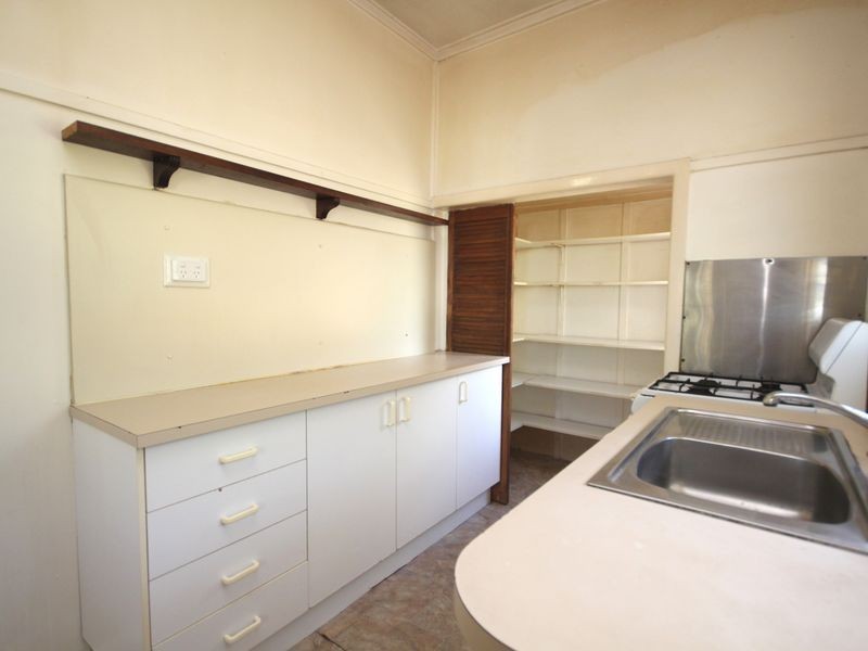 228 Beddoes Street, Holland Park QLD 4121