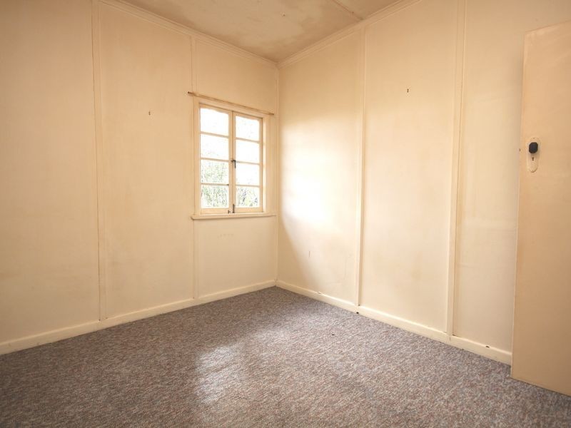 228 Beddoes Street, Holland Park QLD 4121