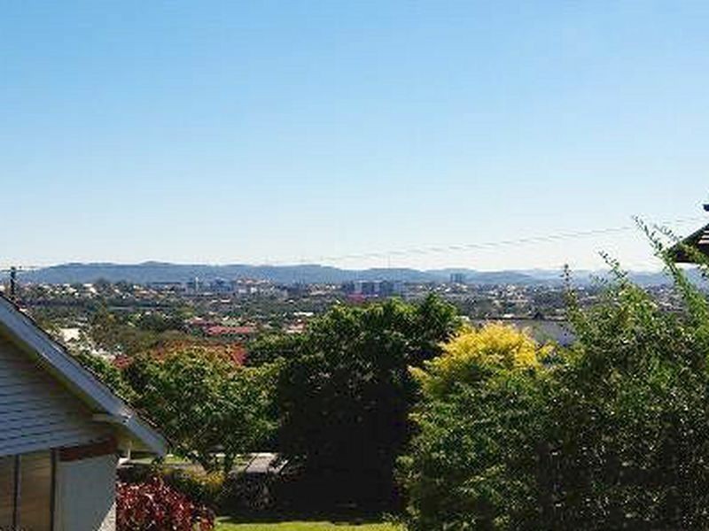 69 Chatsworth Road, Greenslopes QLD 4120