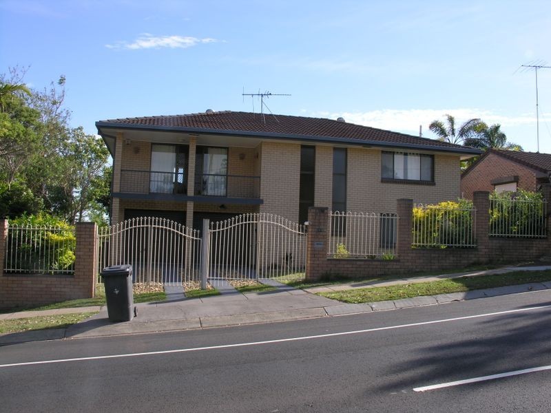 399 Pine Mountain Rd, Mansfield QLD 4122