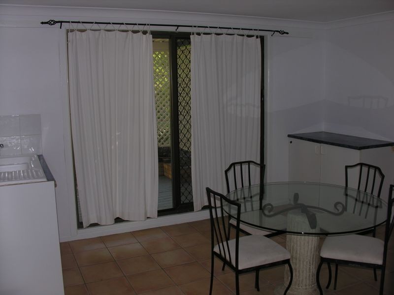 399 Pine Mountain Rd, Mansfield QLD 4122