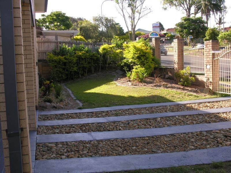 399 Pine Mountain Rd, Mansfield QLD 4122