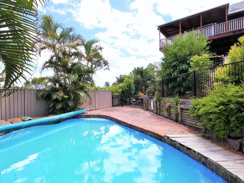 14 Buckland Street, Holland Park West QLD 4121