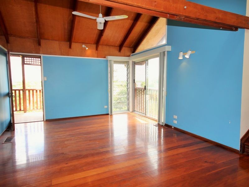 14 Buckland Street, Holland Park West QLD 4121