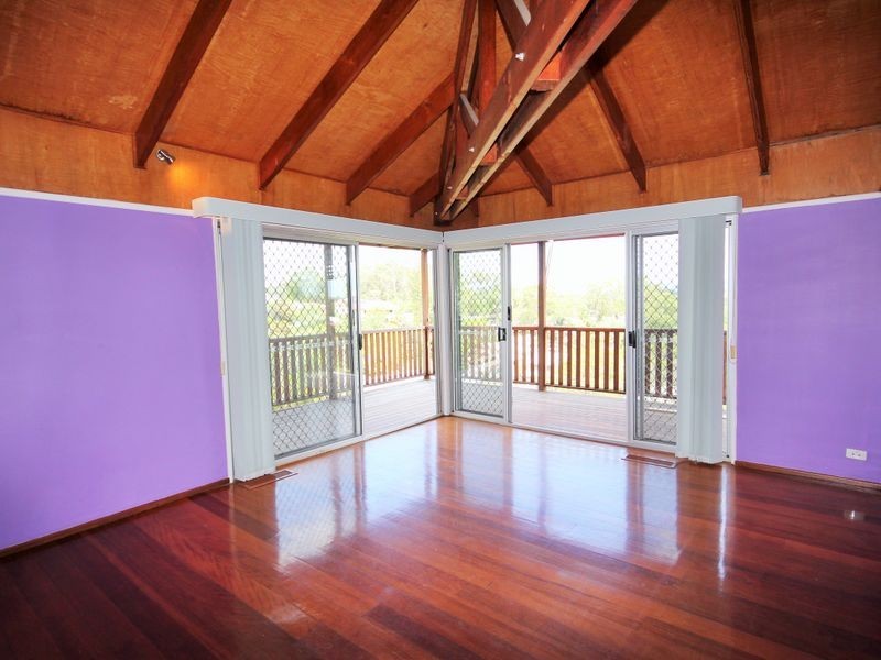 14 Buckland Street, Holland Park West QLD 4121