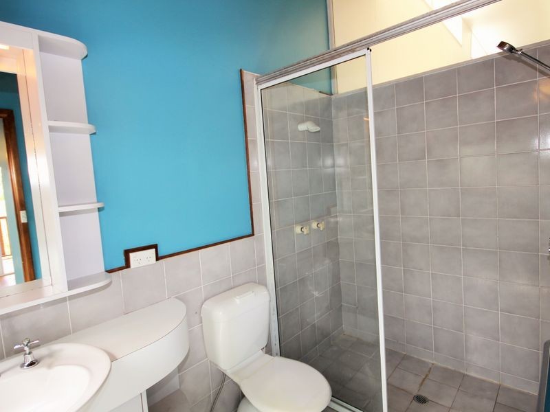 14 Buckland Street, Holland Park West QLD 4121