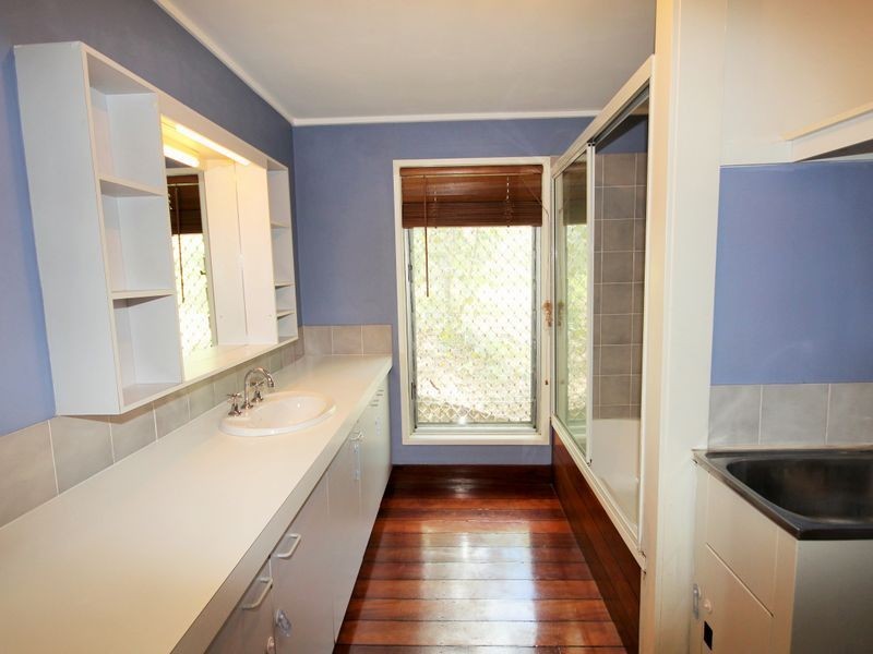 14 Buckland Street, Holland Park West QLD 4121