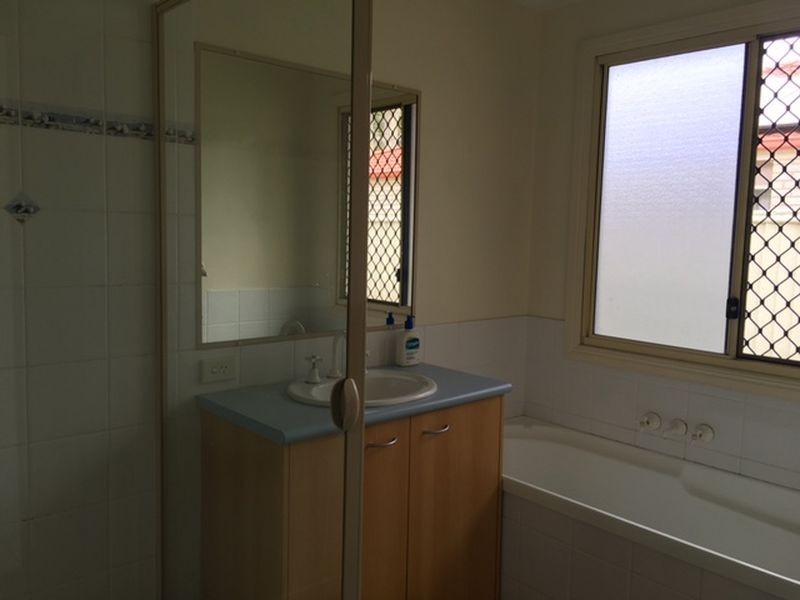 20 Melaleuca Pl, Carindale QLD 4152