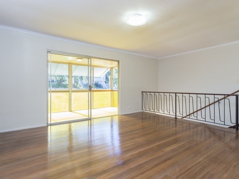 29 Hector Road, Holland Park QLD 4121