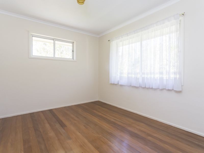 29 Hector Road, Holland Park QLD 4121