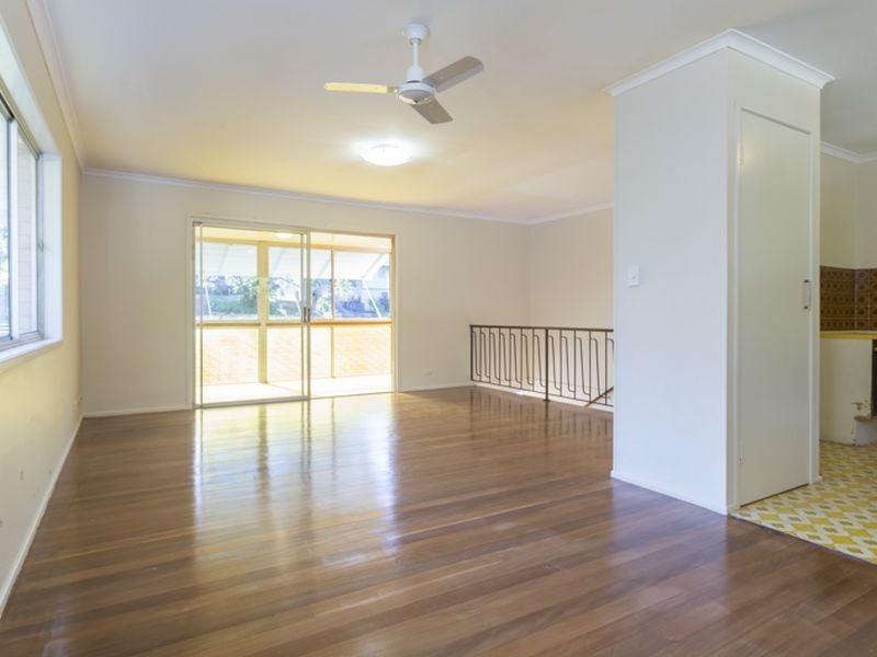 29 Hector Road, Holland Park QLD 4121