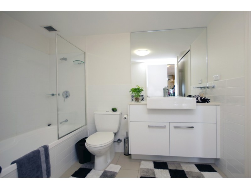 370/803 Stanley Street, Woolloongabba QLD 4102