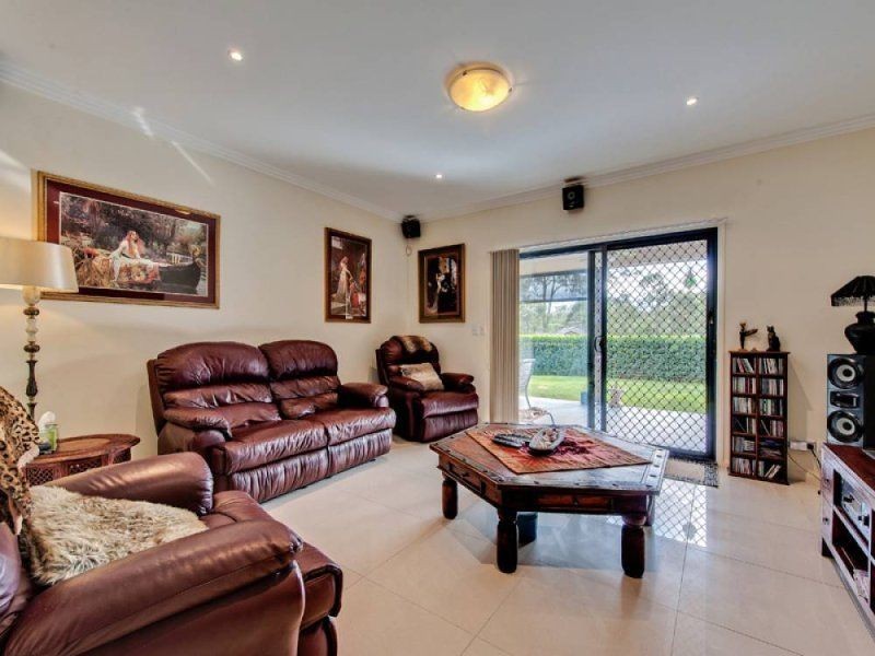 70 Sanctuary Drive, Forest Lake QLD 4078