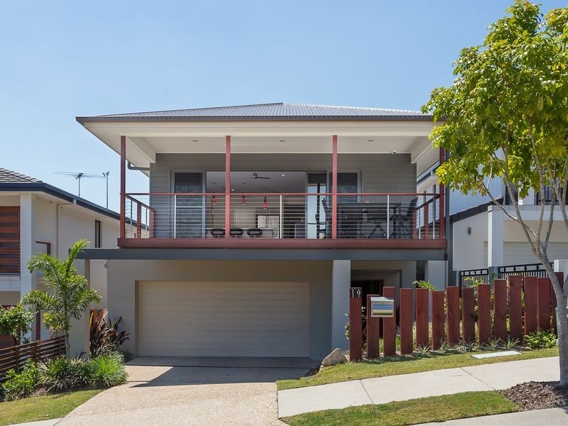 19 Cascades Street, Springfield Lakes QLD 4300